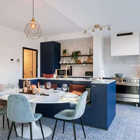 Huswell - Luxurious Near The City-centre Of Gandawa